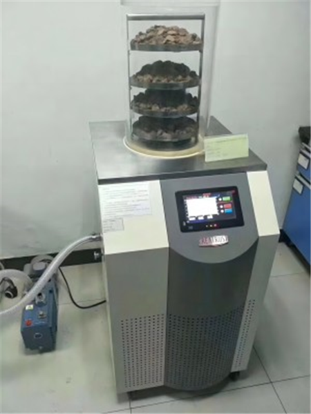 如何優(yōu)化實(shí)驗(yàn)室冷凍干燥機(jī)的操作條件以提高產(chǎn)品質(zhì)量？